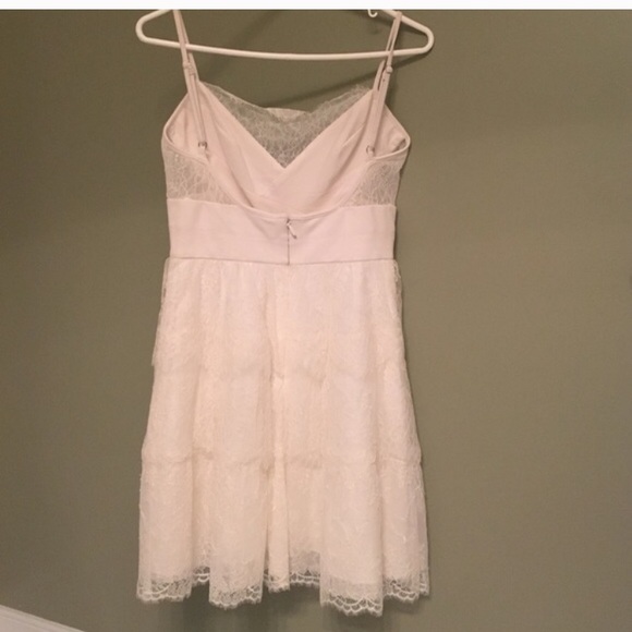 DELICATE WHITE LACE SHOWER DRESS - Picture 2 of 3